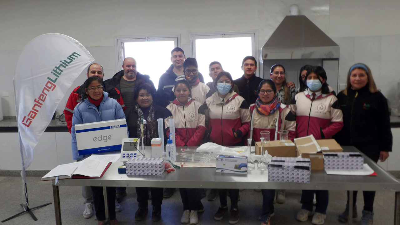 成立公益基金会 积极推广社会责任